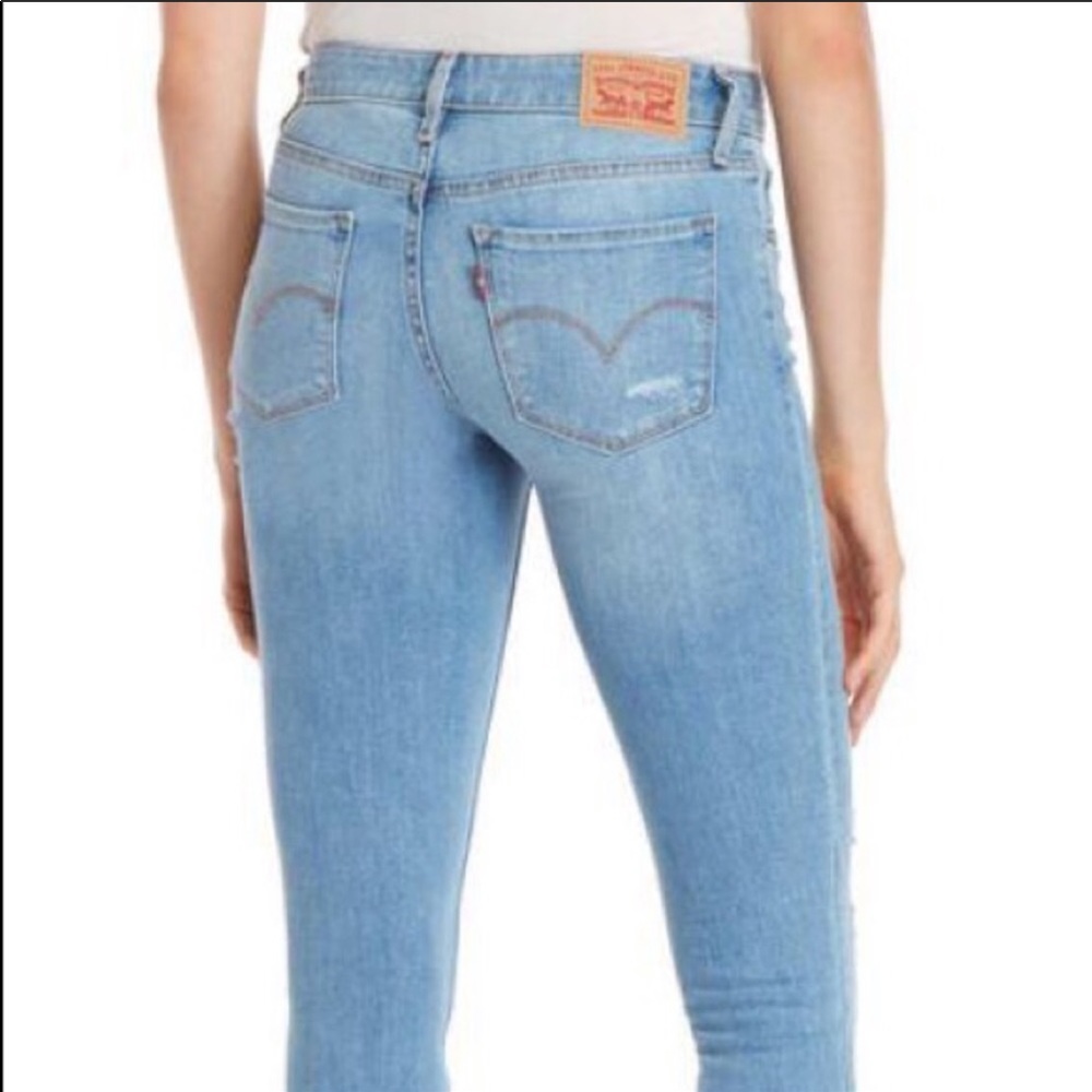 Levi 711 Jeans